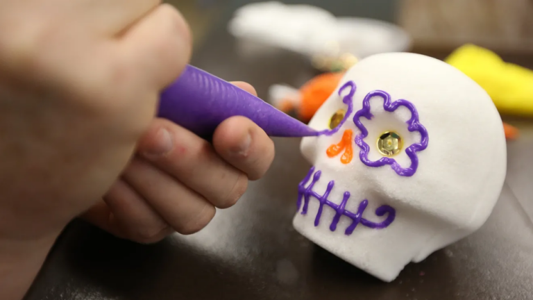 Smith_Dia-de-Muertos-Sugar-Skull_768x432_acf_cropped