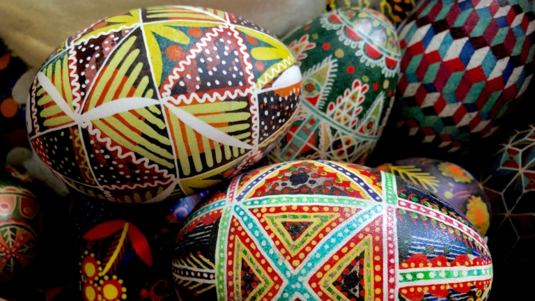 Stone_Craft-Lab_Ukrainian-Egg-Decorating_Pysanky-scaled_768x432_acf_cropped